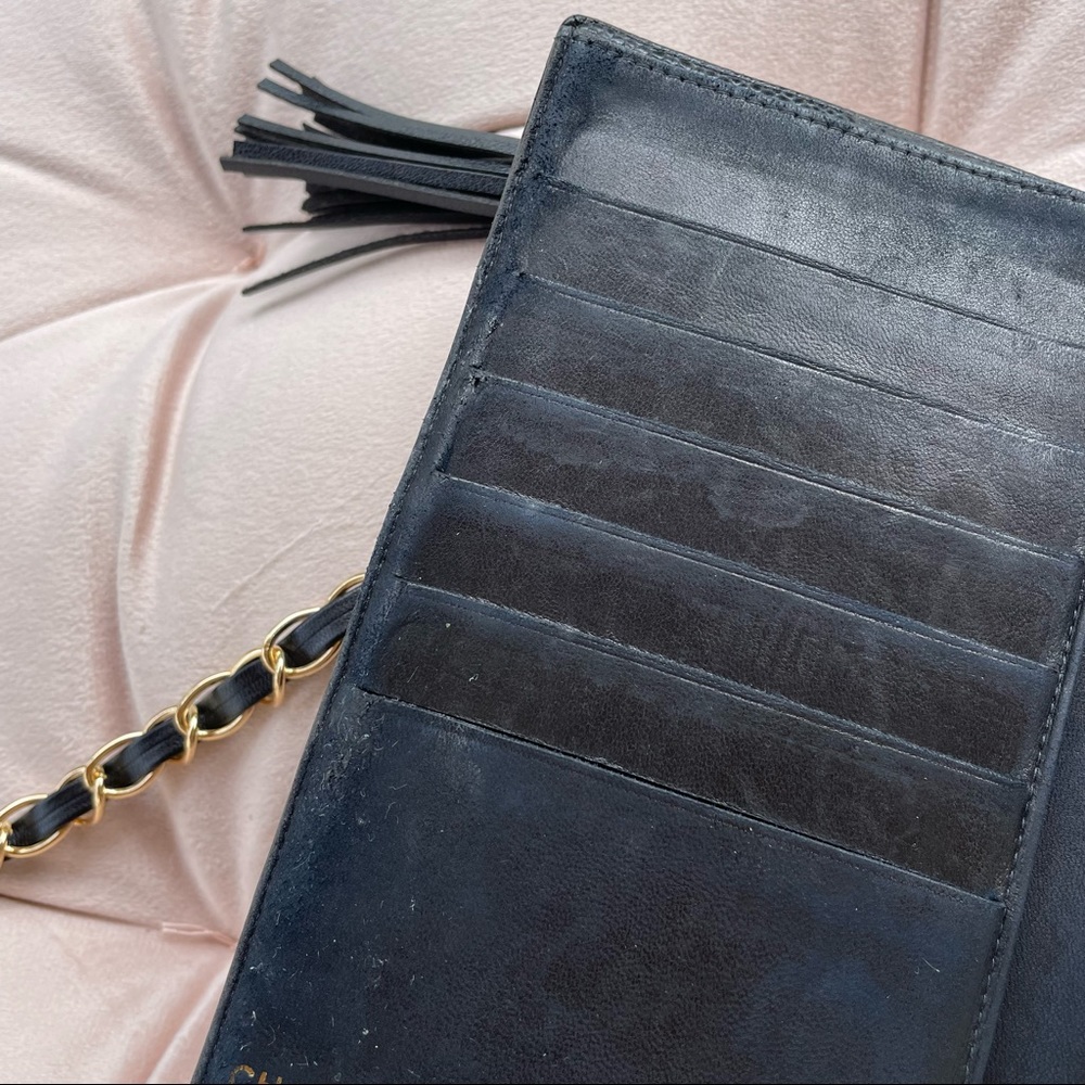 Chanel 90s Caviar CC Wallet on Chain - Picture 11 of 14